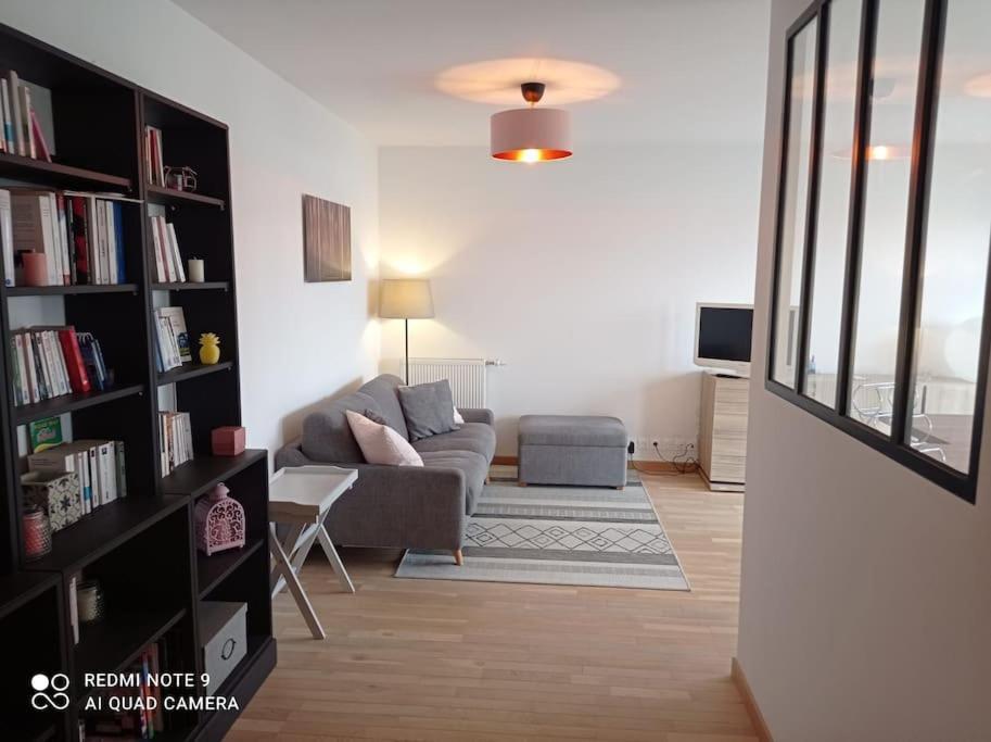 Appartement Superbe Avec Balcon Filant